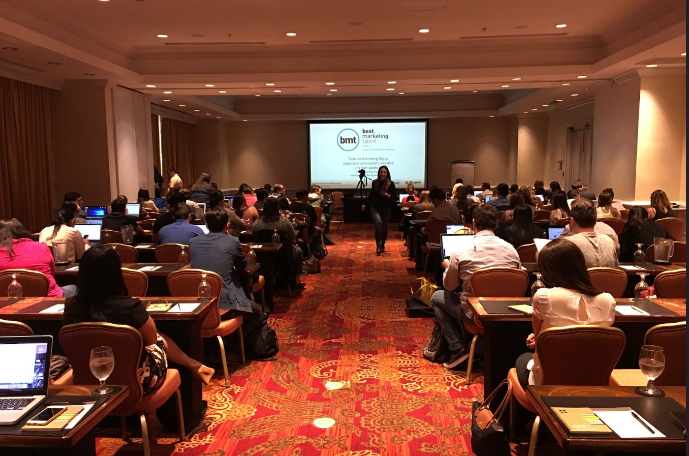 Taller de marketing digital de bmt con certificación internacional en Hispanoamérica